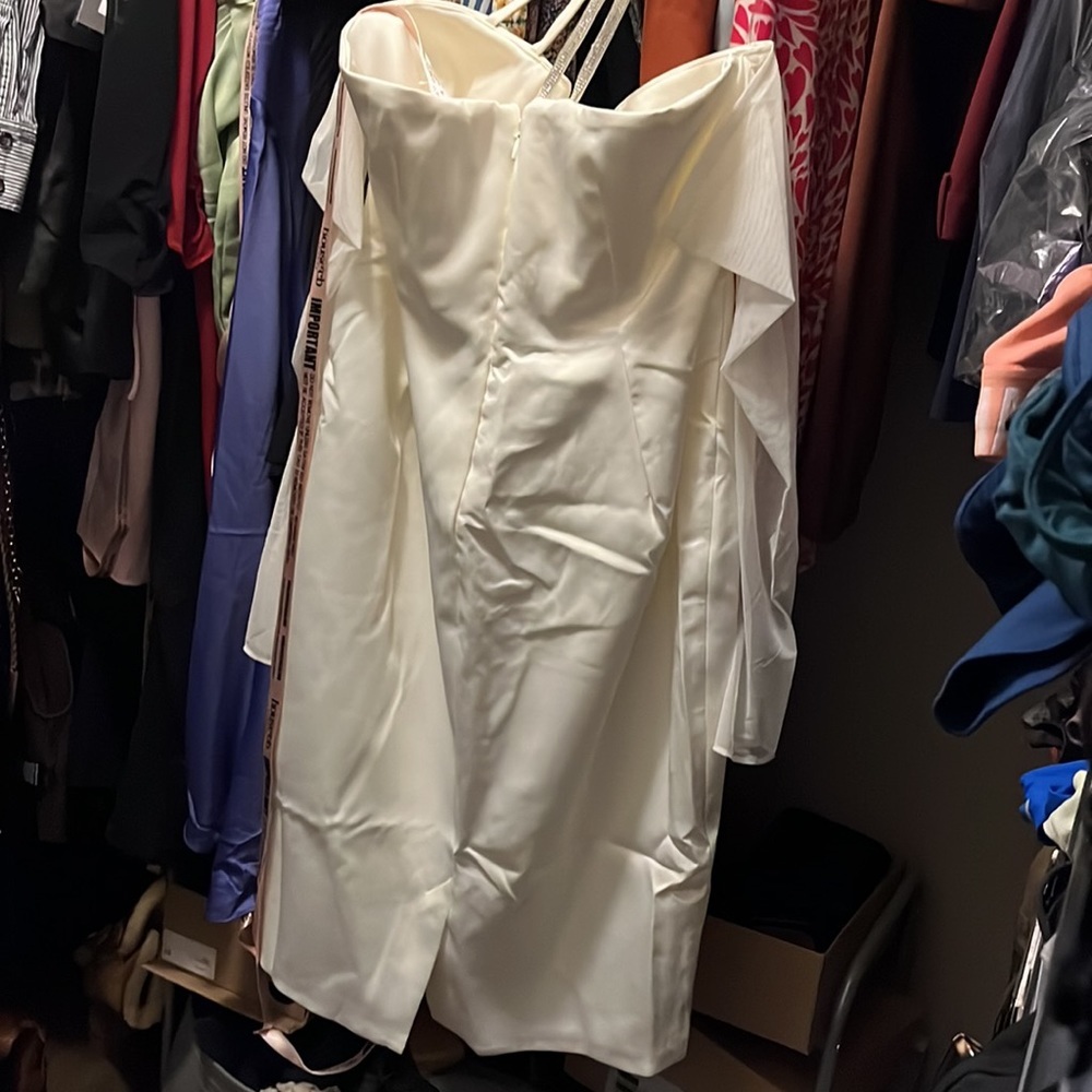 NWT House of CB LouLou Dress - Picture 7 of 13